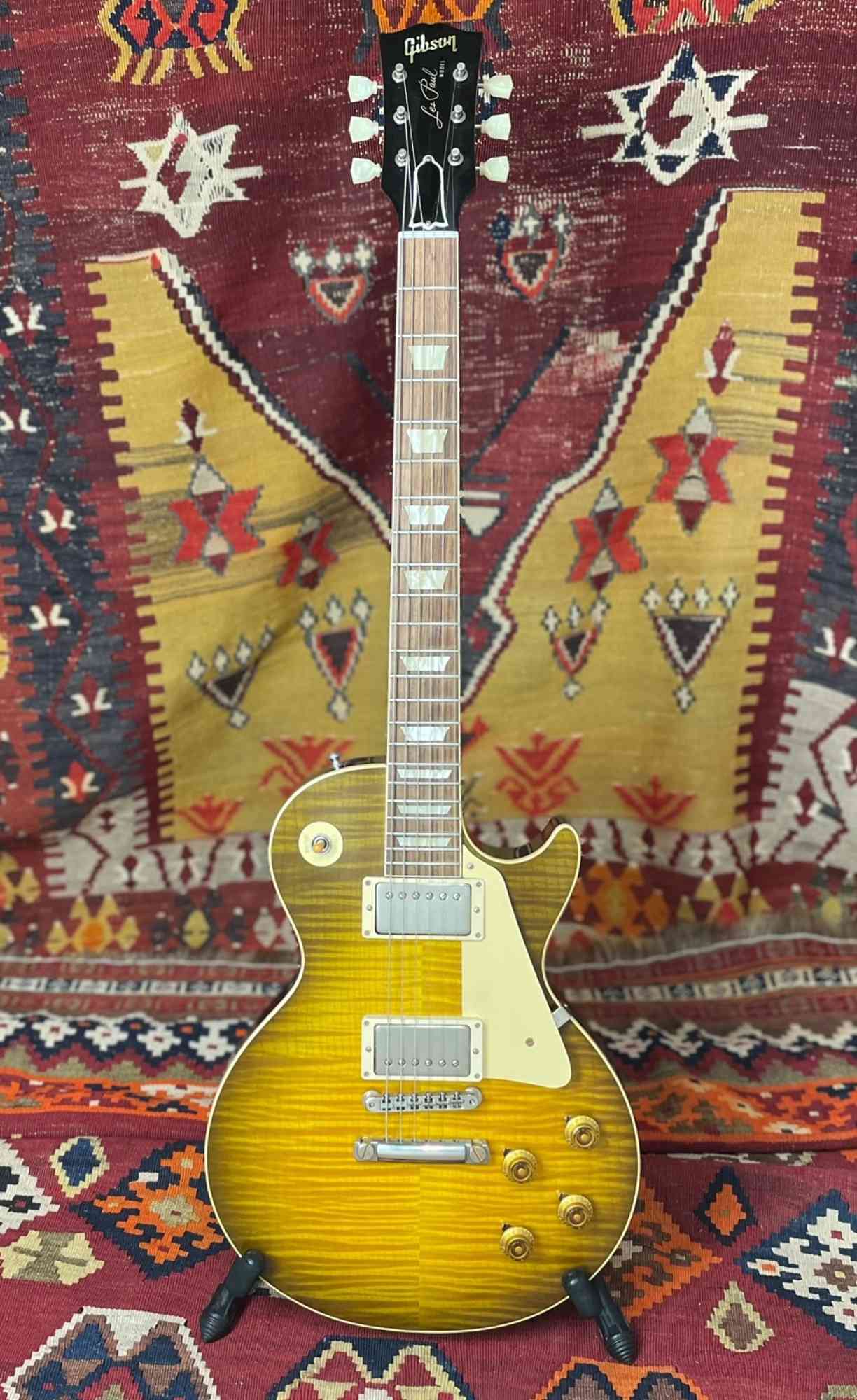 Gibson 60th Anniversary Les Paul R9 2019 Burst. Click to enlarge