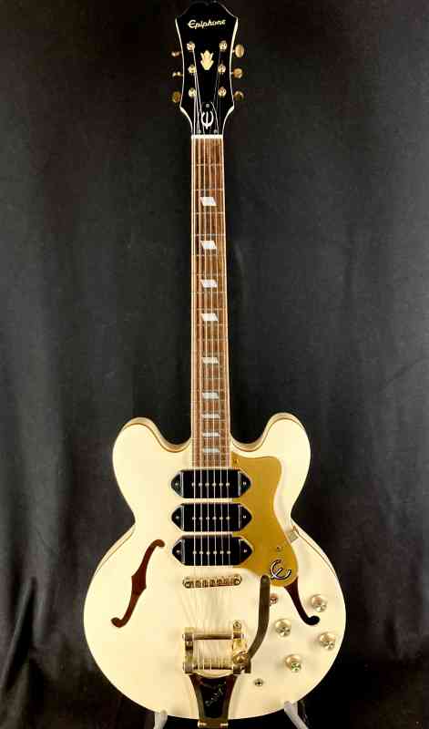 Photo of Epiphone Riviera Royale P93  Pearly White
