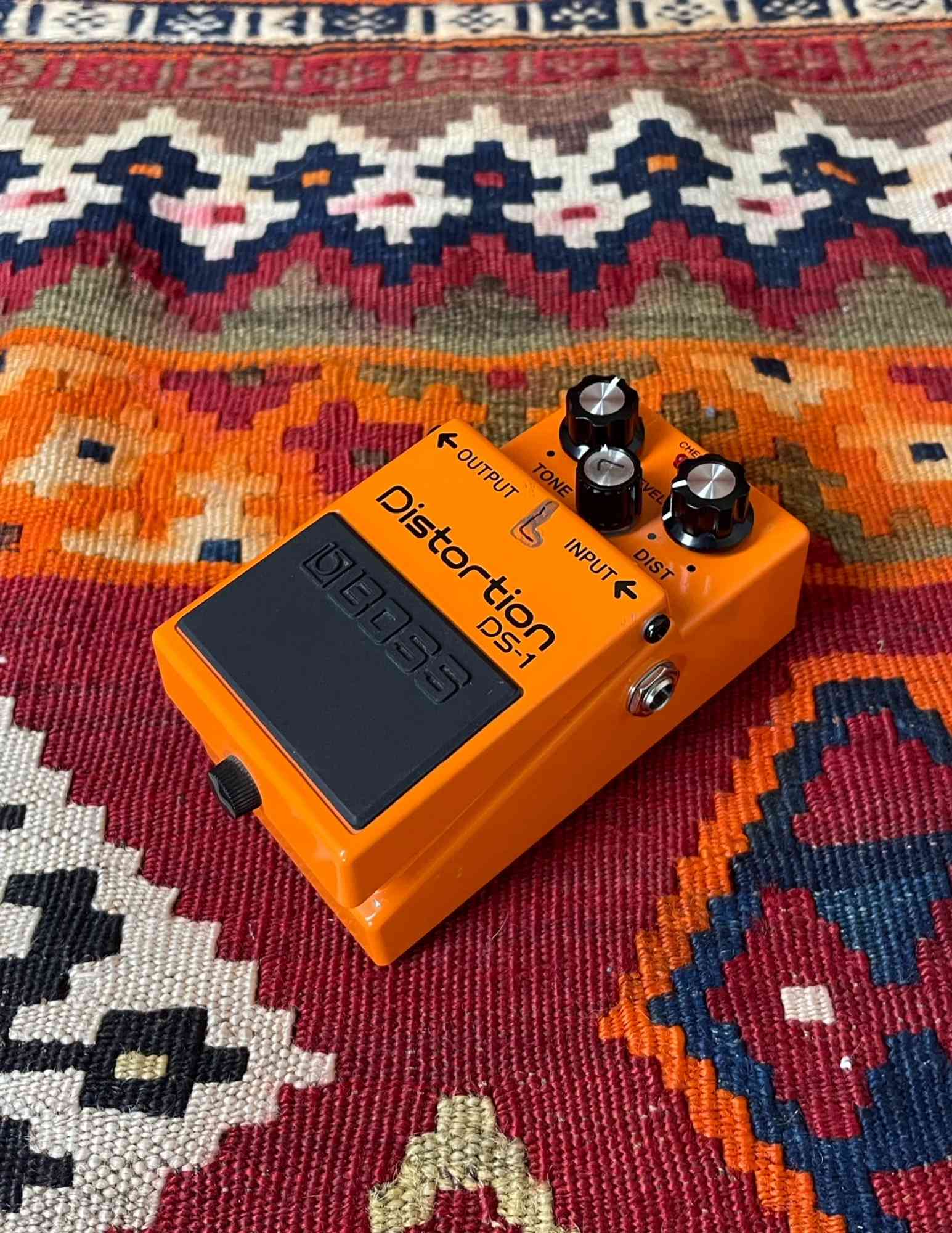 Boss DS-1 Distortion (Silver Label) 2004 Orange. Click to enlarge