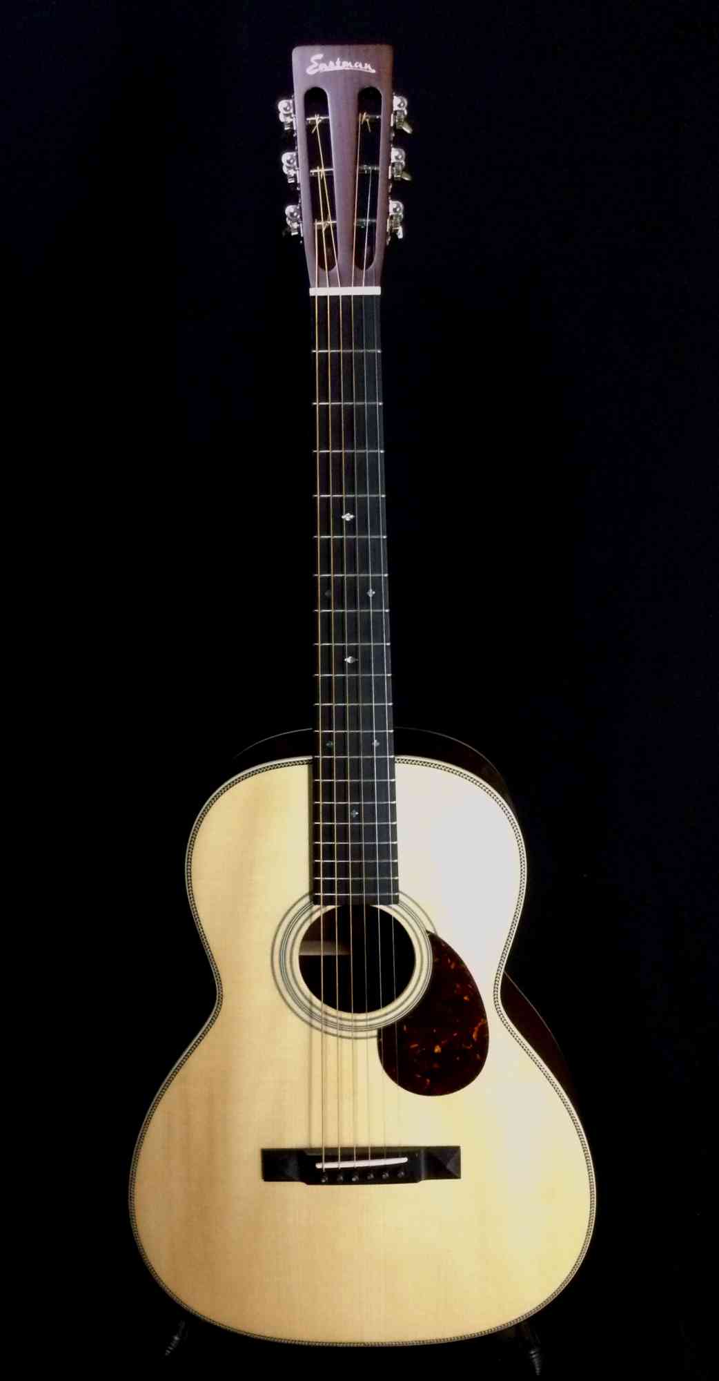 Eastman E20 OO 2023 Natural. Click to enlarge